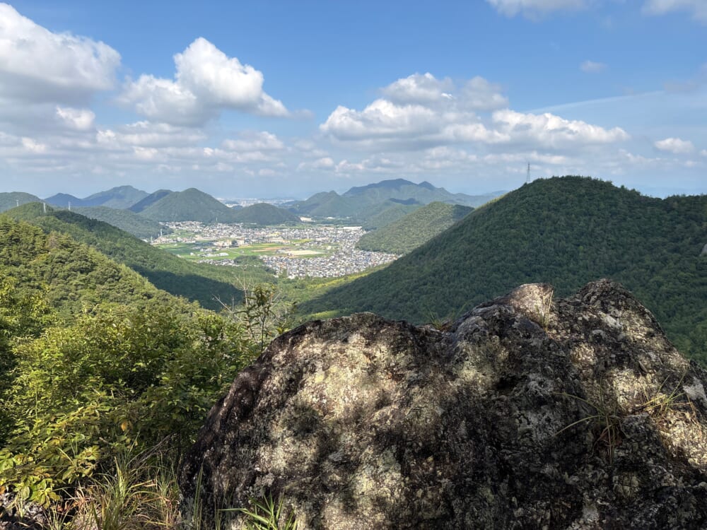 各務原権現山へ向かう途中の展望地点から見た芥見方面
