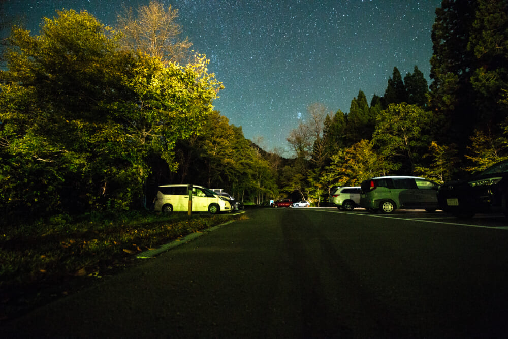 2026年10月10日夜の市ノ瀬駐車場と星空